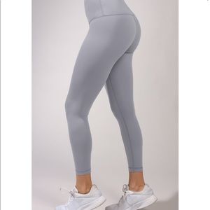 Light Grey Yogalicious Leggings